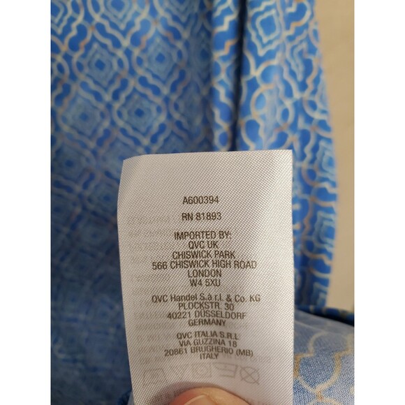 Susan Graver Petite Blue Geo Printed Liquid Knit Short Sleeve Tunic Size 2XP - Picture 7 of 7